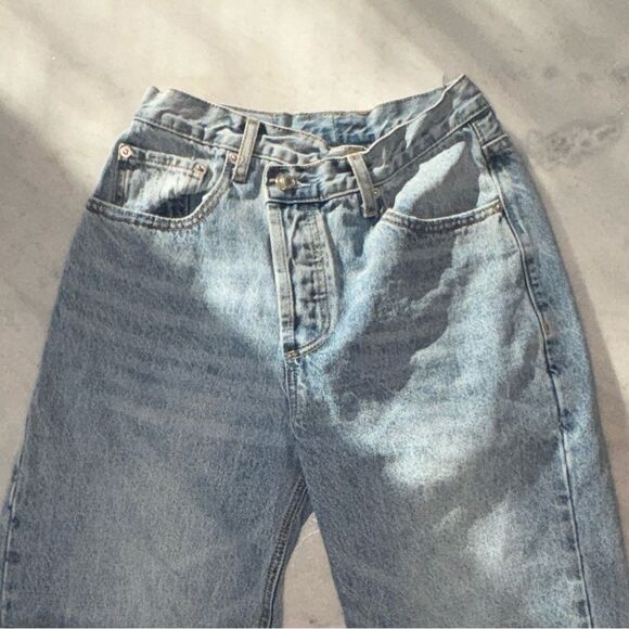 Princess Polly Holly Mid Rise Straight Leg Asymmetric Jean Light Wash Denim - Picture 5 of 5